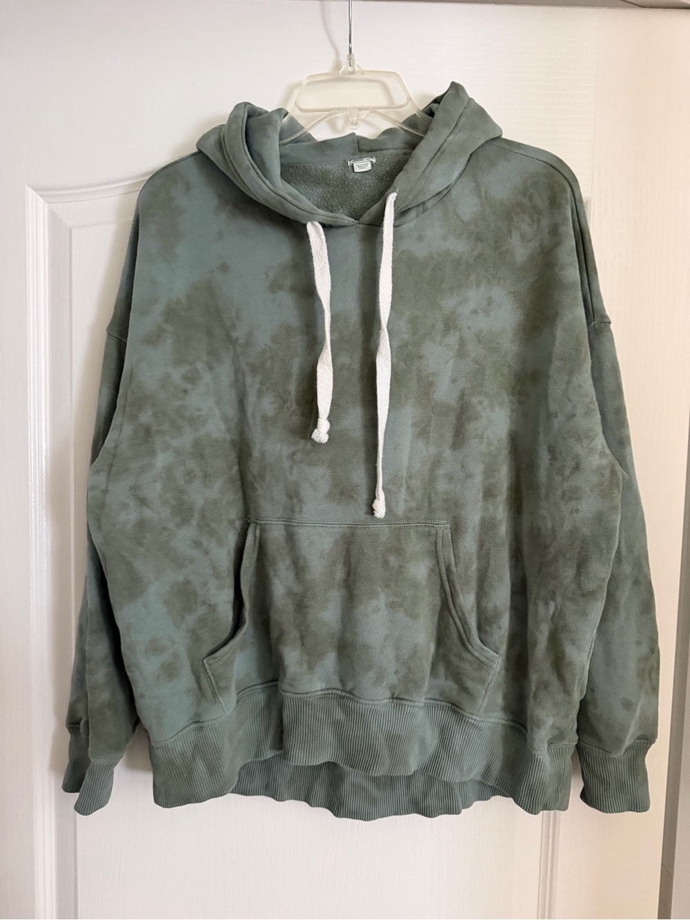 Aerie Woman’s Sage Green Tie-Dye Crewneck Hoodie
